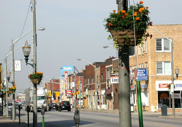 Shops along Wyandotte East